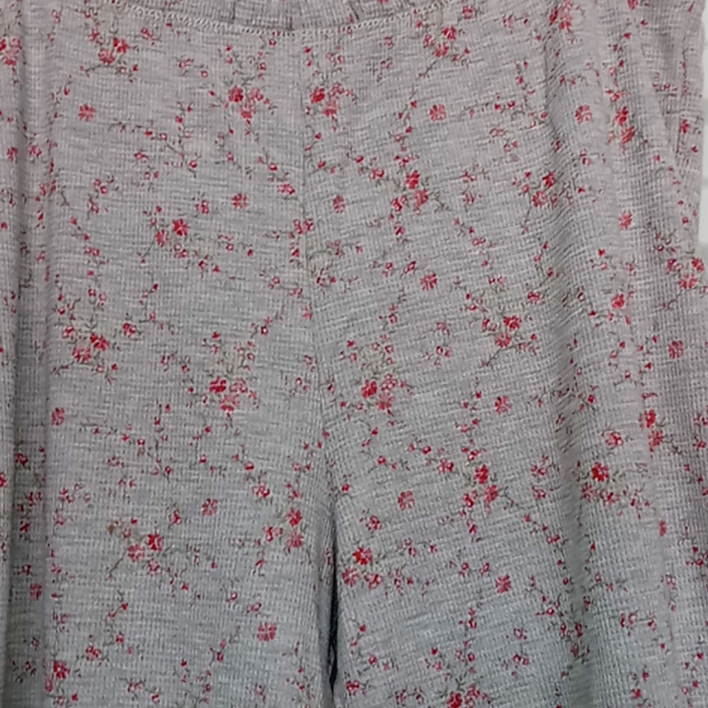 Women's thermal pants size medium - Picture 2 of 4
